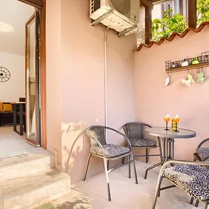  Appartamento Amphitheater 3+2 Modern With Terrace, Wifi, Netflix Croazia