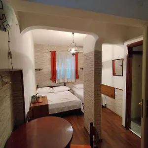 Apartment Deni Guest House