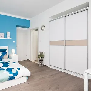 Apartment Dreams